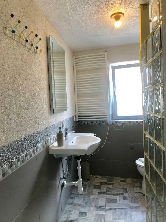 Ferienwohnung In Ediger Eller Exterior foto